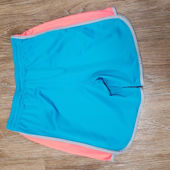 (XS) Under Armour Loose Fit HeatGear Activewear Shorts Soccer Sporty Workout - Picture 10 of 10